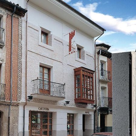 Hotel Isabel Briviesca Buitenkant foto