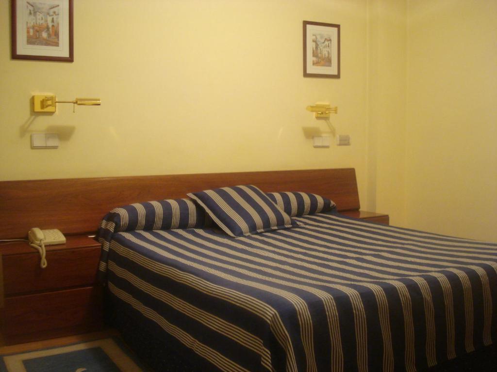 Hotel Isabel Briviesca Kamer foto